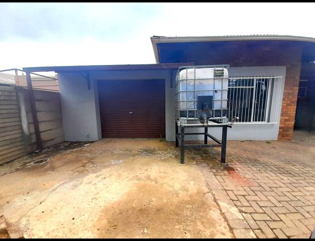 2 BEDROOM FLAT TO LET IN VANDERBIJLPARK CE 2
